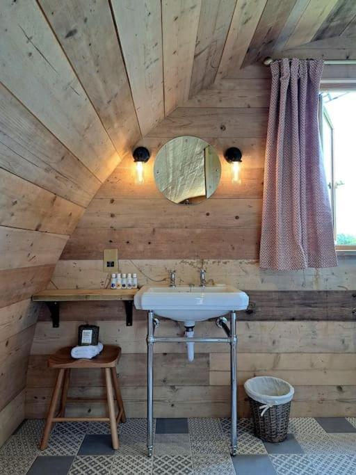 The Pigsty Hotell Crieff Eksteriør bilde