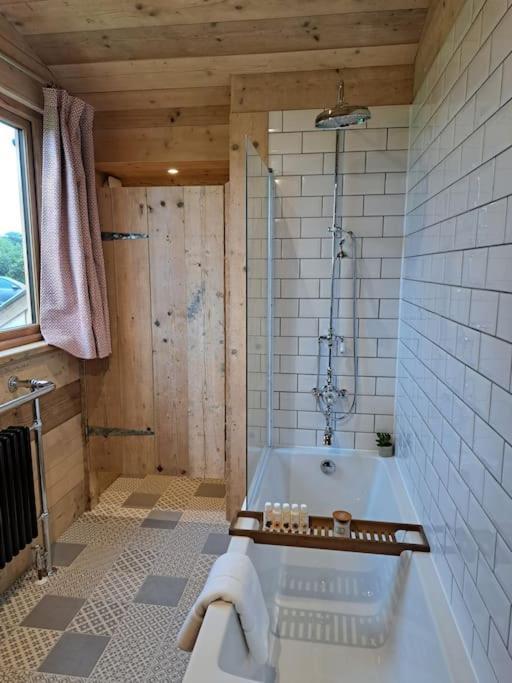 The Pigsty Hotell Crieff Eksteriør bilde